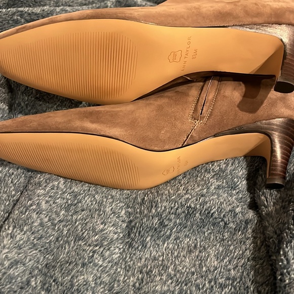 Ann Taylor suede kitten heel booties - Picture 4 of 6